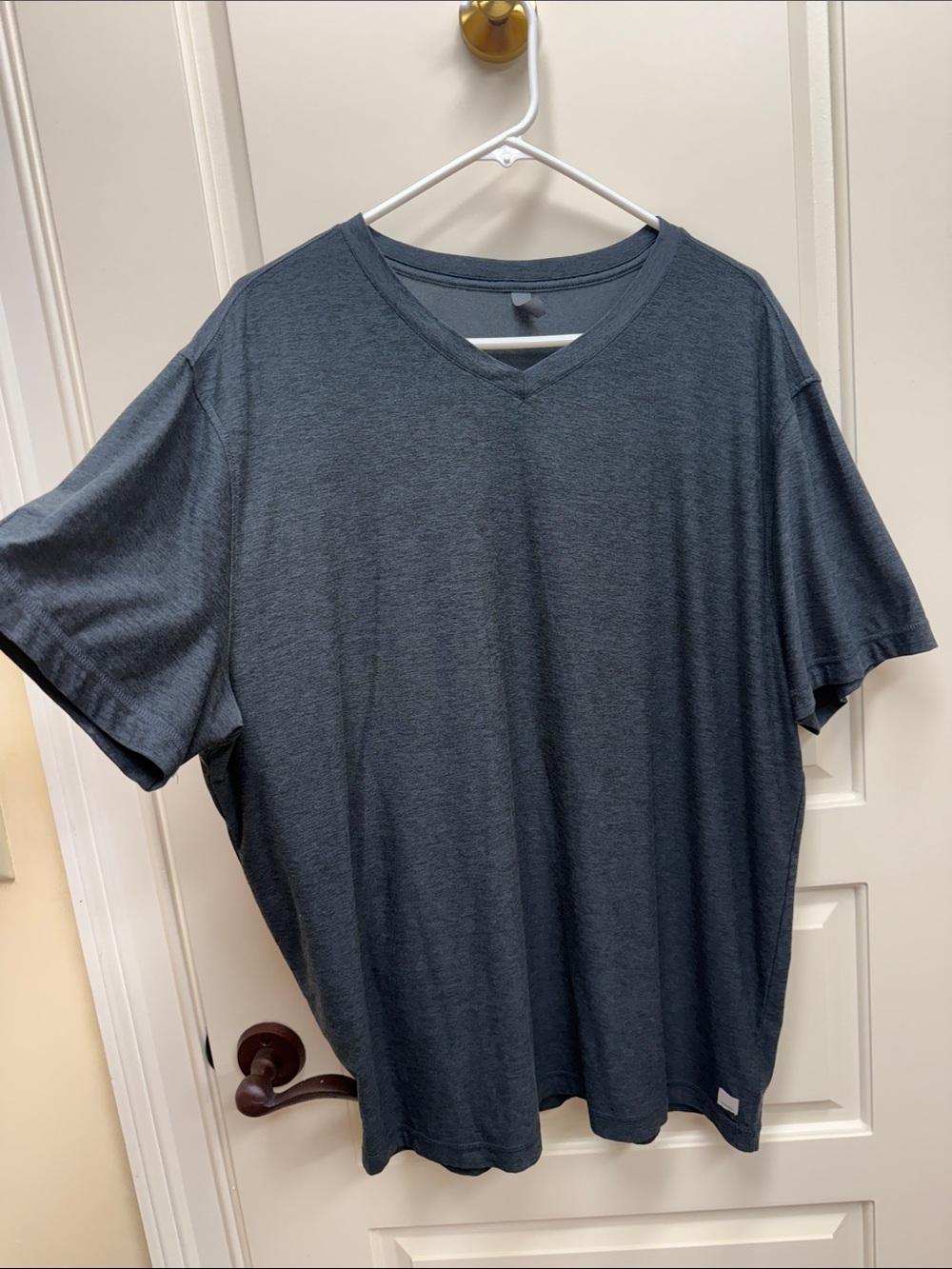 Vuori Men's Charcoal V-Neck Short Sleeve Tee